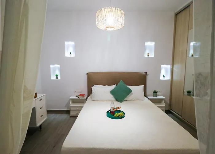 Tatil Evi Cycladic On The Hill With Beautiful Views!!