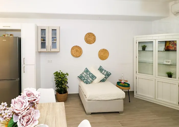 펜션 Cycladic On The Hill With Beautiful Views!! Agkidia